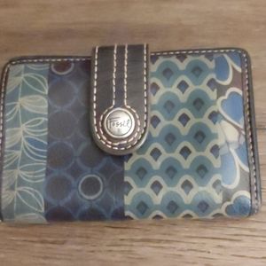 Fossil wallet